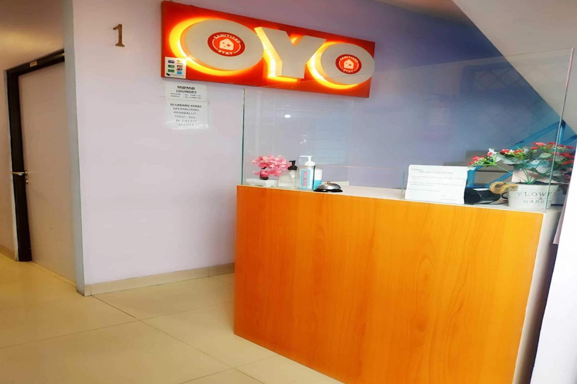 Oyo-478蓝色阳台酒店-近rsud萨瓦贝萨尔 雅加达 外观 照片